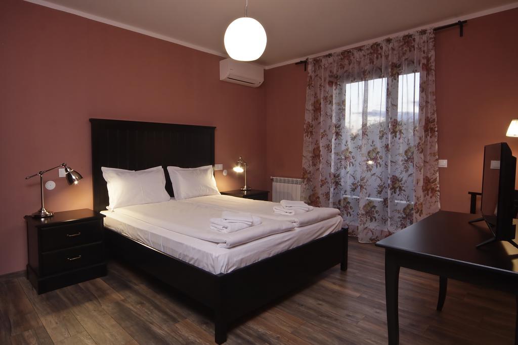 Esterra Vini Guest House Perushtitsa Екстериор снимка
